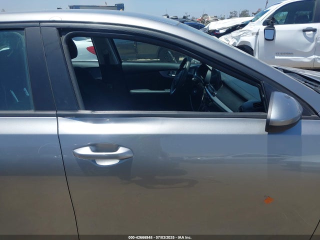 3KPF24AD6PE595497 KIA mpi nu