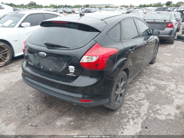 1FADP3K21EL155553 Ford 2014