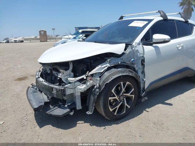 NMTKHMBX8JR036857 Toyota 3zr-fae