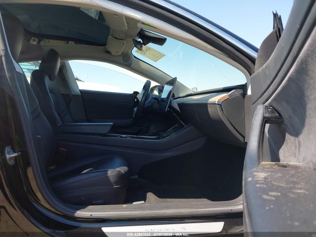 2018 TESLA MODEL 3 5YJ3E1EA8JF011465 Photo 4