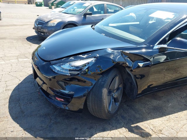 2018 TESLA MODEL 3 5YJ3E1EA8JF011465 Photo 5