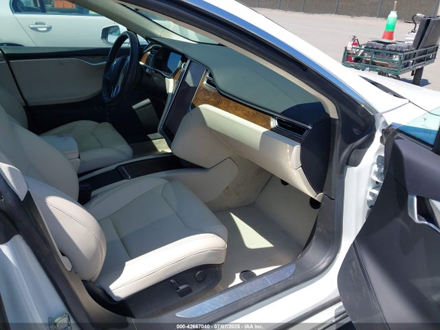 2017 TESLA MODEL S 5YJSA1E19HF215502 Photo 4