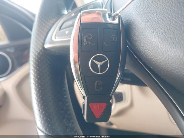 WDDWF4JB3GR151247 Mercedes-Benz 2016
