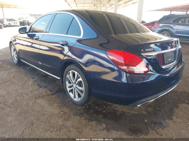 WDDWF4JB3GR151247 Mercedes-Benz 2016