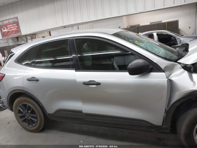Продажа на аукционе авто 2020 Ford Escape S, vin: 1FMCU0F67LUC23710, номер лота: 42667078