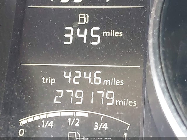 3VWLA7AJ3FM273527 Volkswagen 2015