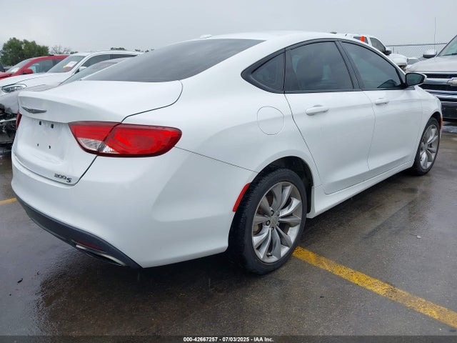 Chrysler 2015 2015 1C3CCCBB3FN691965 Image 4