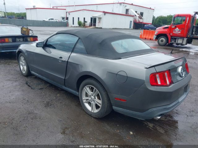 2011 FORD MUSTANG 1ZVBP8EM2B5142545 Photo 2