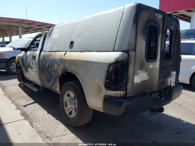 42667573 :رقم المزاد ، 3C6LR5AT2HG771227 vin ، 2017 Ram 2500 Tradesman  4x4 8' Box مزاد بيع