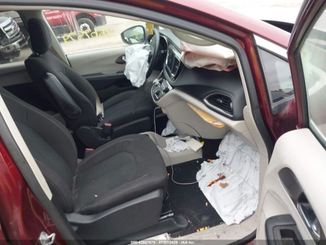 2021 CHRYSLER VOYAGER 2C4RC1AG1MR554997 Photo 4