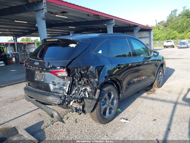 1FMCU9NZ0SUA93638 Ford dura d4 ivct atk
