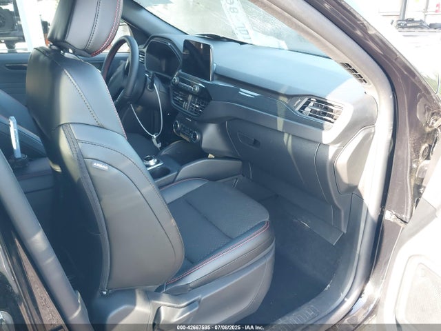 1FMCU9NZ0SUA93638 Ford dura d4 ivct atk