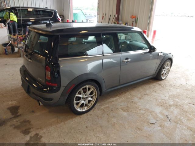 2010 MINI COOPER S CLUBMAN WMWMM3C57ATP93986 Photo 3