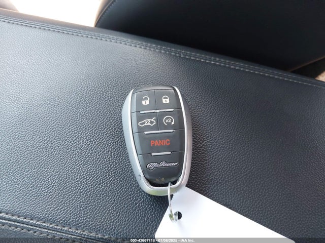 Alfa Romeo giulia (952) 2018 ZARFAEDN6J7579665 Image 11