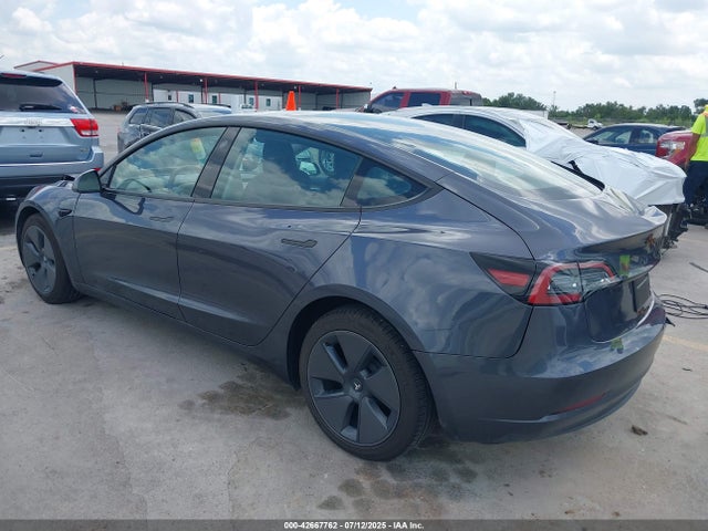 2023 TESLA MODEL 3 5YJ3E1EA3PF668182 Photo 2