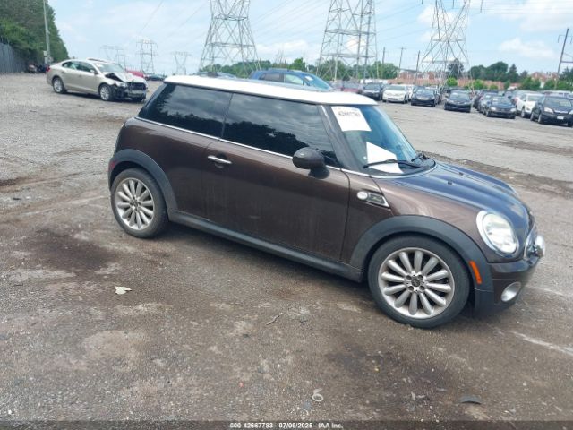 2010 MINI COOPER WMWMF3C55ATZ23127 Photo 0