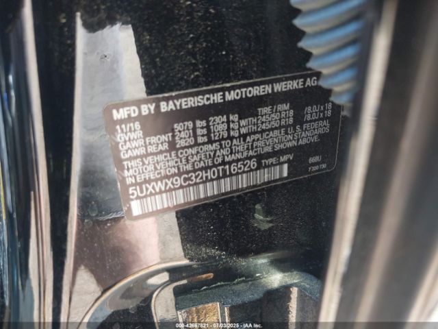 2017 BMW X3 5UXWX9C32H0T16526 Photo 8