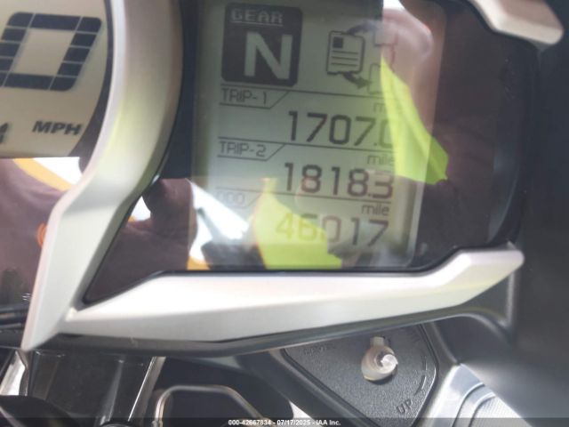 2013 YAMAHA FJR1300 JYARP24E8DA000800 Photo 6