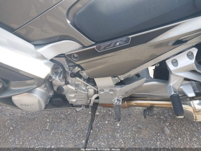 2013 YAMAHA FJR1300 JYARP24E8DA000800 Photo 8