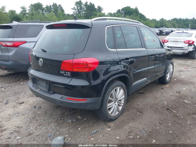 WVGBV7AX4FW552035 Volkswagen 2015