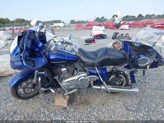 1HD1TAN10FB962510 Harley-Davidson Cvo Road Glide Ultra
