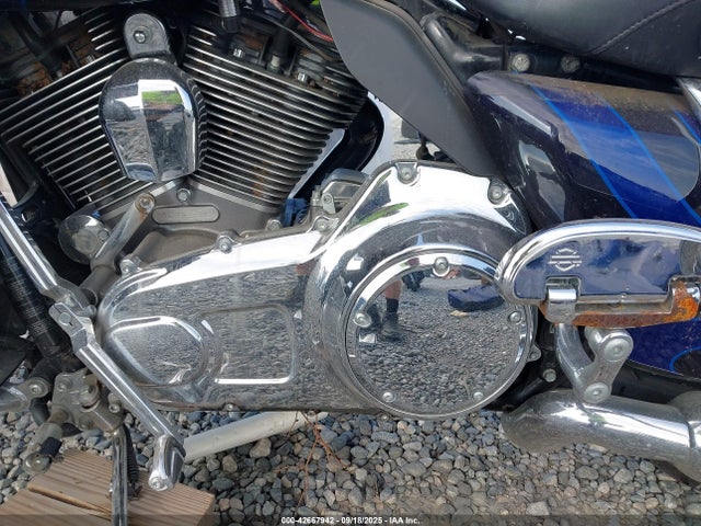 1HD1TAN10FB962510 Harley-Davidson Cvo Road Glide Ultra