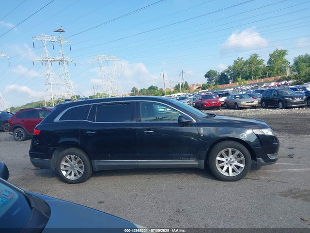 Продаж на аукціоні авто 2015 Lincoln Mkt Livery, vin: 2LMHJ5NK8FBL03462, номер лоту: 42668301