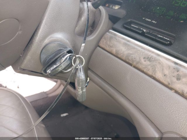 1999 FORD CROWN VICTORIA 2FAFP74W7XX233050 Photo 10