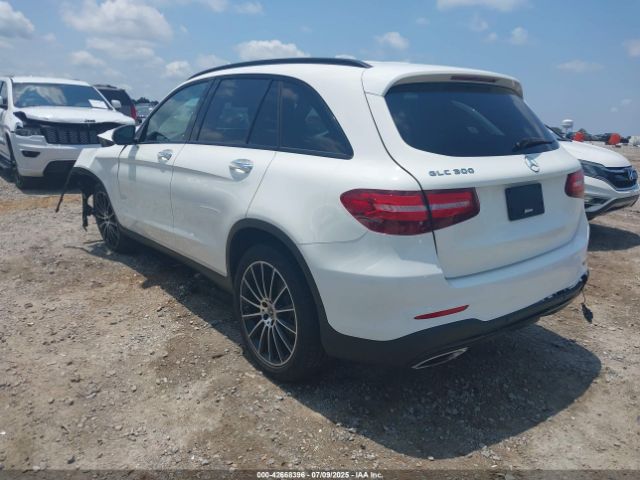 2019 MERCEDES-BENZ GLC 300 WDC0G4JBXK1000310 Photo 2
