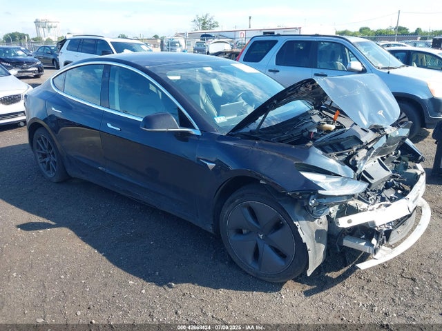 2018 TESLA MODEL 3 5YJ3E1EB9JF070713 Photo 0