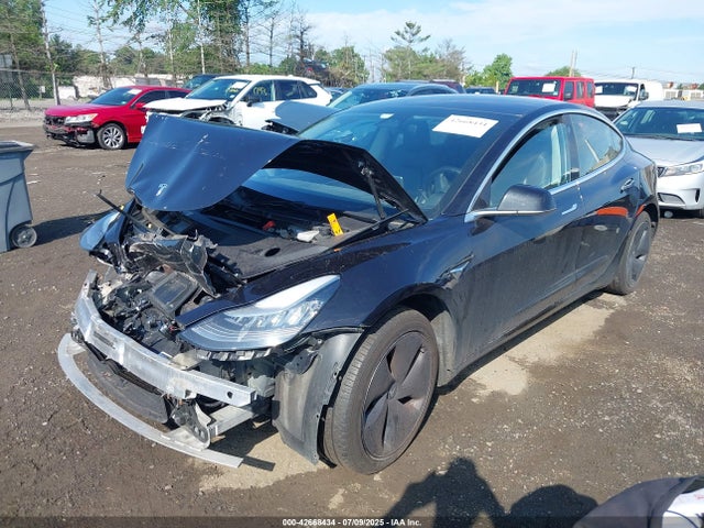2018 TESLA MODEL 3 5YJ3E1EB9JF070713 Photo 1