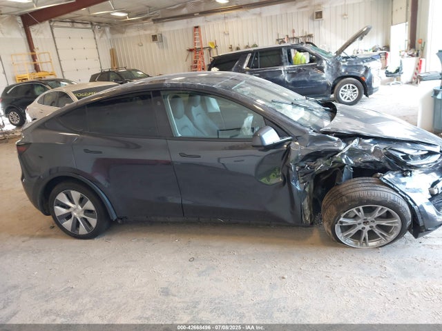 Tesla 2024 2024 7SAYGDEE8RA235089 Image 13
