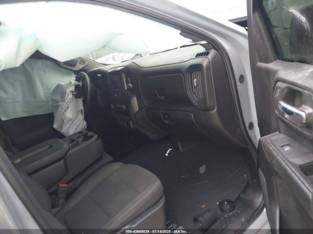 2025 CHEVROLET SILVERADO 1500 1GCPKBEK0SZ140904 Photo 4