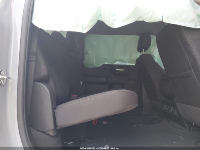 2025 CHEVROLET SILVERADO 1500 1GCPKBEK0SZ140904 Photo 7