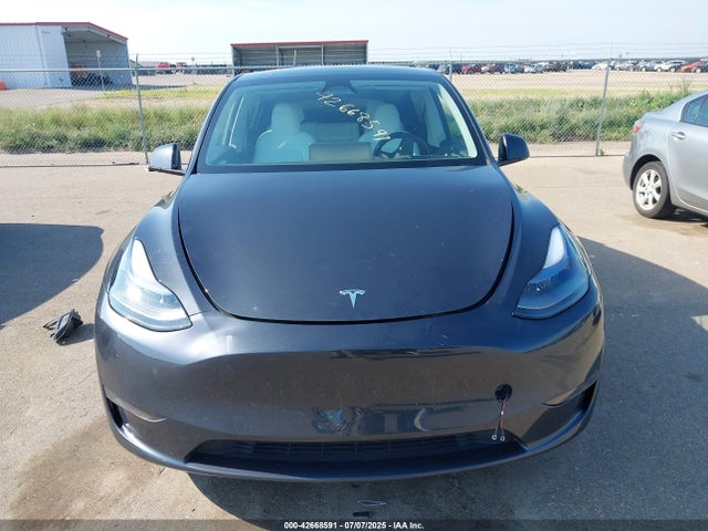 7SAYGDEF8RF020386 Tesla Model Y