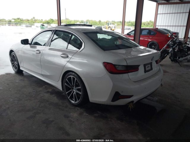 2021 BMW 330I 3MW5R1J05M8C07606 Photo 2