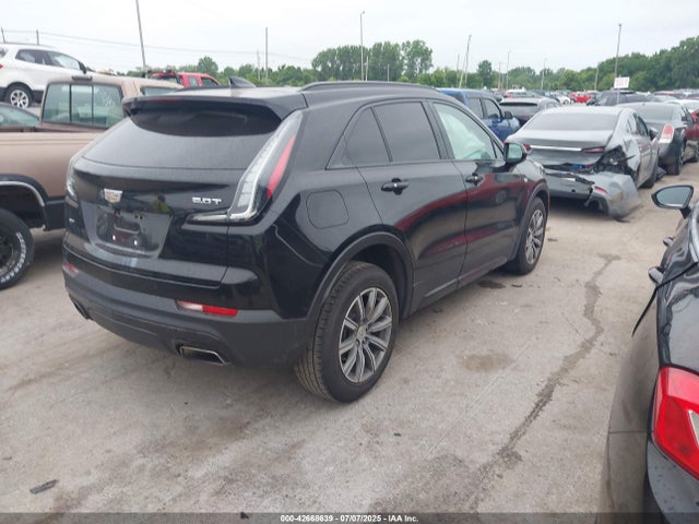 2019 CADILLAC XT4 1GYFZFR48KF197731 Photo 3