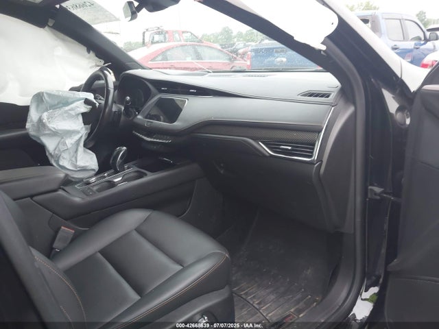 2019 CADILLAC XT4 1GYFZFR48KF197731 Photo 4