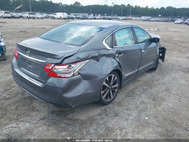 1N4AL3AP4GC281498 Nissan 2016