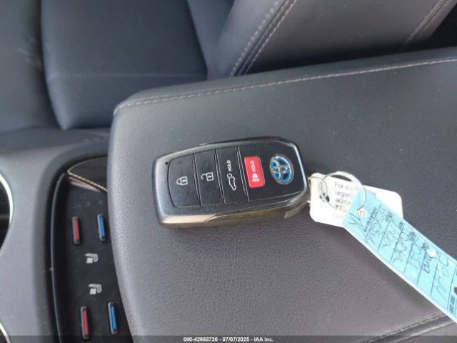 2021 TOYOTA VENZA JTEAAAAH8MJ062642 Photo 10