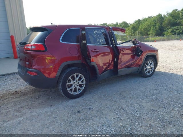 1C4PJLCB6FW621016 Jeep 2015