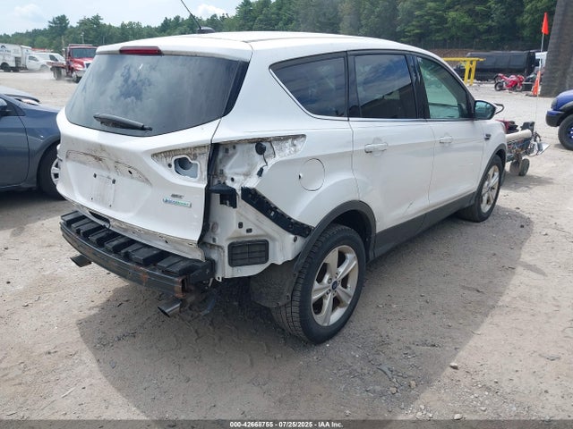 1FMCU0GX4FUA60753 Ford 2015
