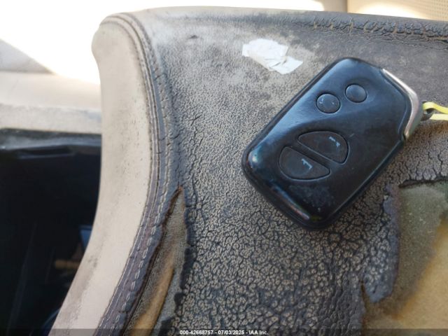 2008 LEXUS LS 460 JTHBL46F385055817 Photo 10