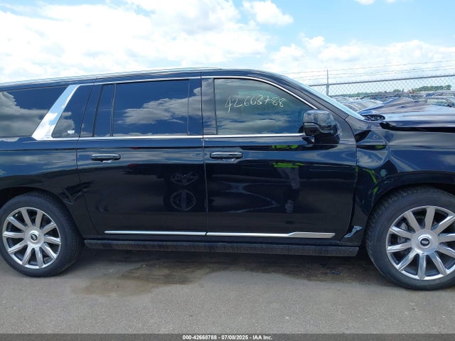 Cadillac l87 2023 1GYS4MKL0PR280398 Image 13