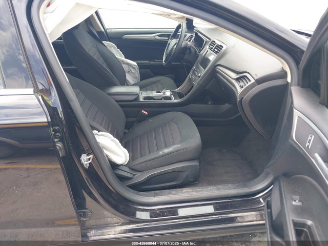 Ford 2020 2020 3FA6P0HD5LR221052 Image 5