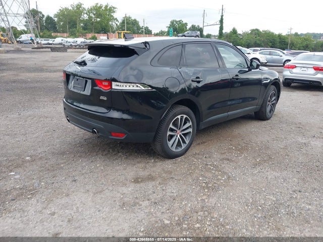 2018 JAGUAR F-PACE SADCJ2GX9JA285337 Photo 3