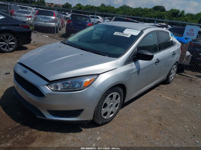 2016 FORD FOCUS 1FADP3E24GL367622 Photo 1