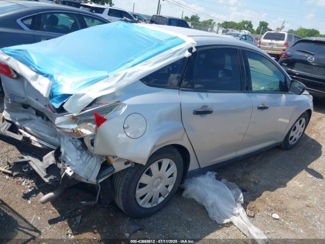 2016 FORD FOCUS 1FADP3E24GL367622 Photo 3