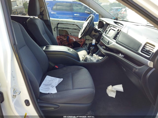 5TDBKRFH1GS269457 Toyota 2gr-fe