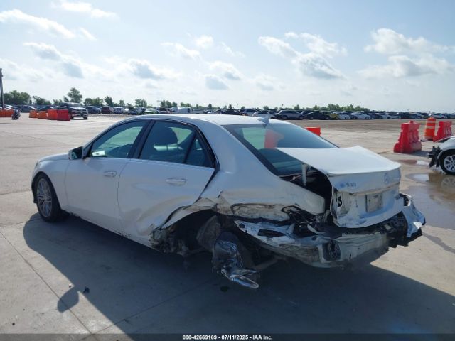 2014 MERCEDES-BENZ E 350 WDDHF5KB7EB028246 Photo 2